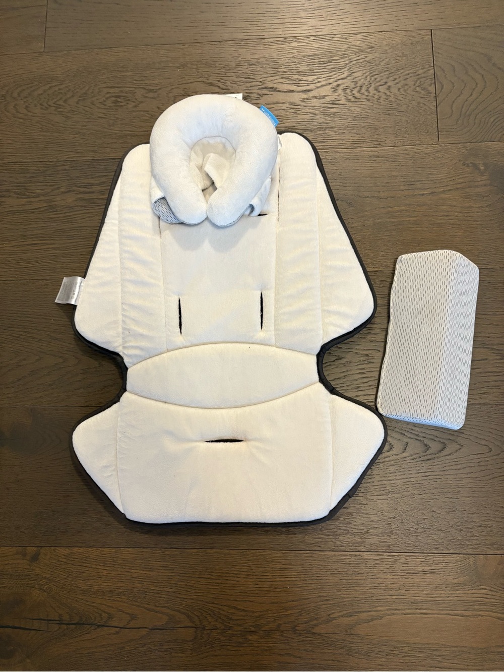 Uppababy snug seat for infant excellent cond ret $89